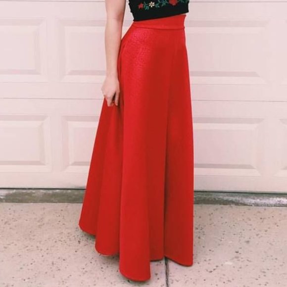 Red Brocade Ball Gown Skirt NWT - Picture 1 of 6